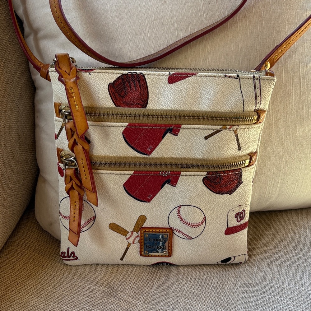 Like new - Dooney & Bourke Tan Baseball Print Crossbody Bag!